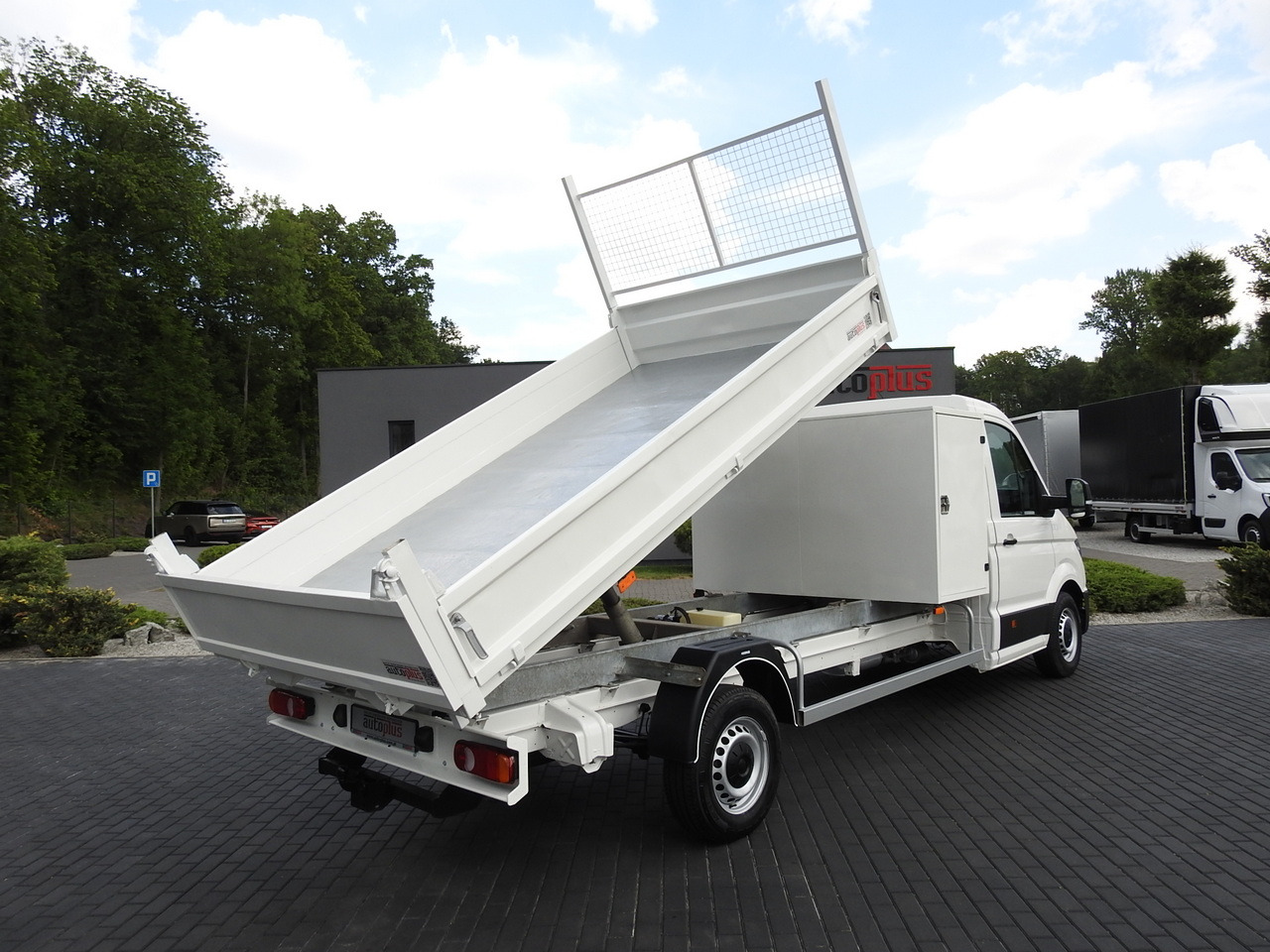 VOLKSWAGEN CRAFTER TIPPER CRUISE CONTROL 100HP - Όχημα με ανατρεπομενη καροτσα: φωτογραφία 3 VOLKSWAGEN CRAFTER TIPPER CRUISE CONTROL 100HP - Όχημα με ανατρεπομενη καροτσα: φωτογραφία 3