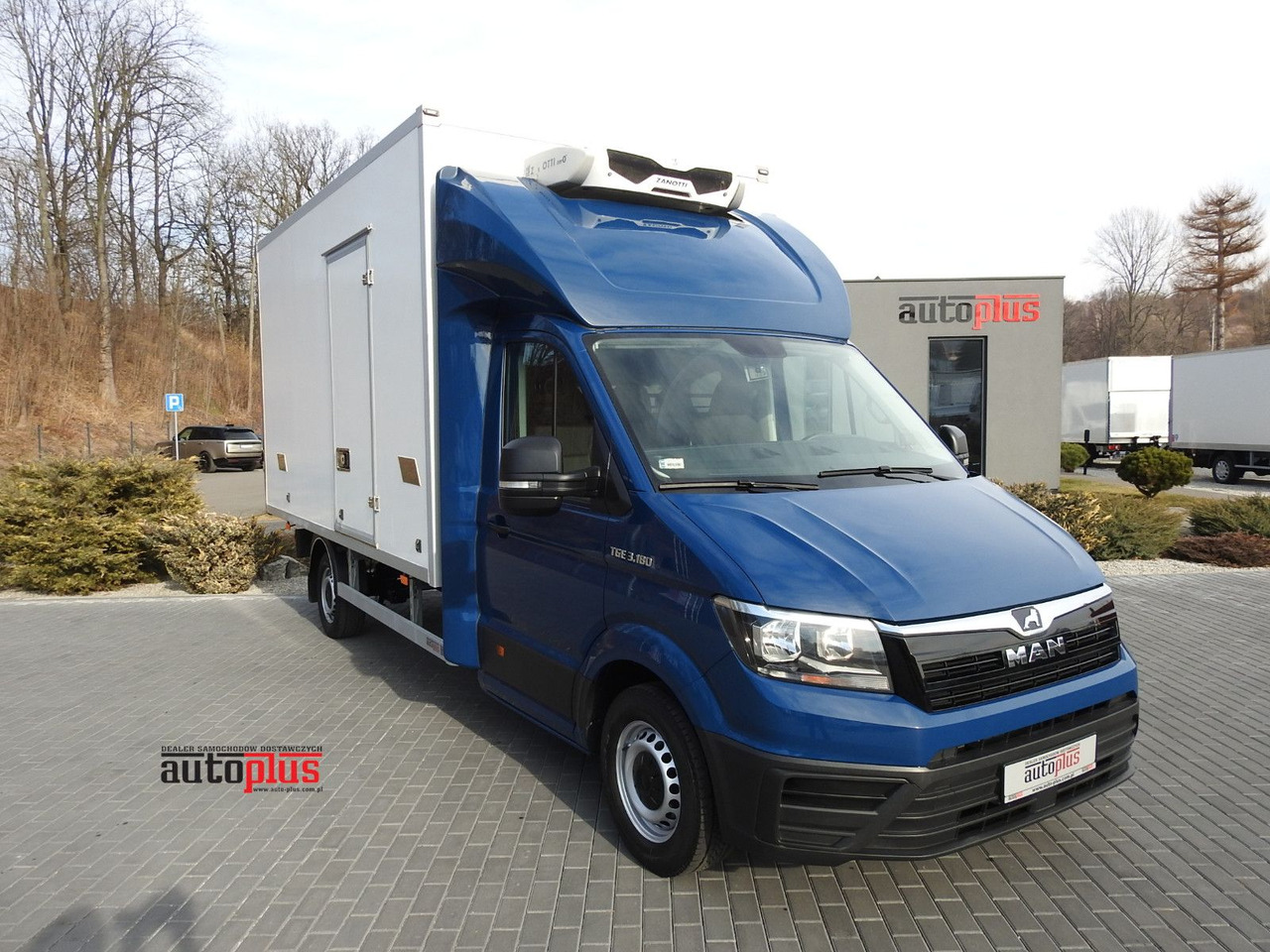 Volkswagen CRAFTER KÜHLKOFFER -5*C 8 PALETTEN HEIZFUNKTION - Επαγγελματικό αυτοκίνητο ψυγείο: φωτογραφία 1 Volkswagen CRAFTER KÜHLKOFFER -5*C 8 PALETTEN HEIZFUNKTION - Επαγγελματικό αυτοκίνητο ψυγείο: φωτογραφία 1