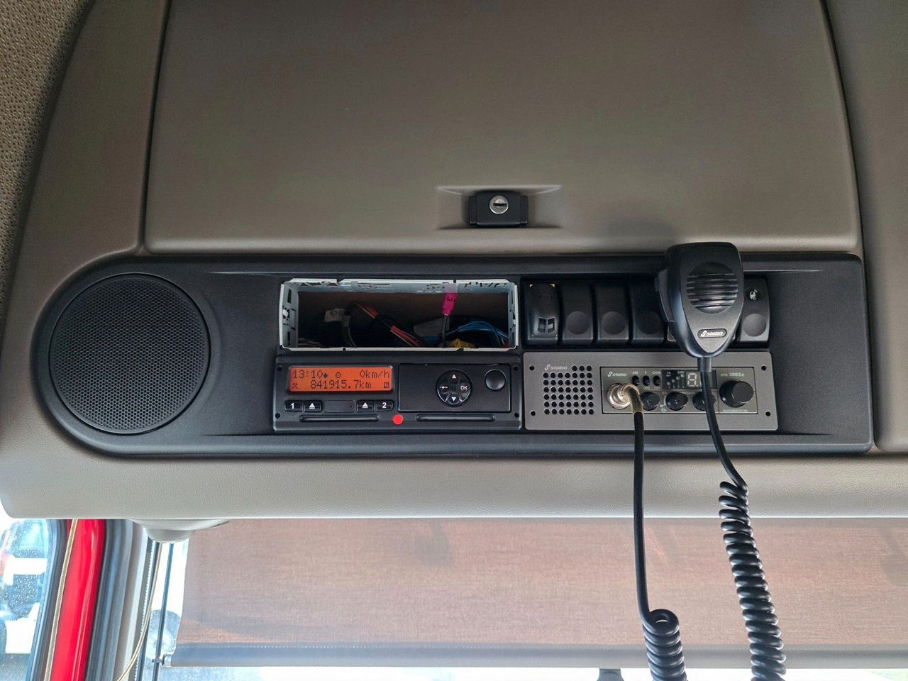 Τράκτορας DAF XF 105.460 / ZF Intarder / Standklimaanlage: φωτογραφία 30 Τράκτορας DAF XF 105.460 / ZF Intarder / Standklimaanlage: φωτογραφία 30