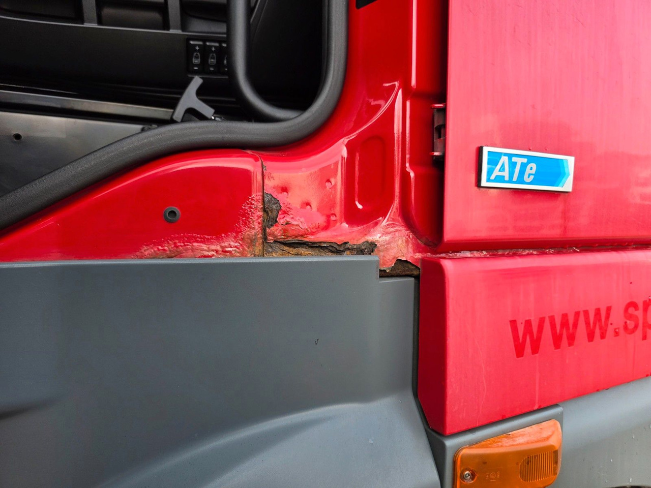 Τράκτορας DAF XF 105.460 / ZF Intarder / Standklimaanlage: φωτογραφία 47 Τράκτορας DAF XF 105.460 / ZF Intarder / Standklimaanlage: φωτογραφία 47