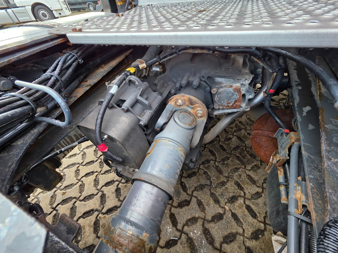 Τράκτορας DAF XF 105.460 / ZF Intarder / Standklimaanlage: φωτογραφία 15 Τράκτορας DAF XF 105.460 / ZF Intarder / Standklimaanlage: φωτογραφία 15