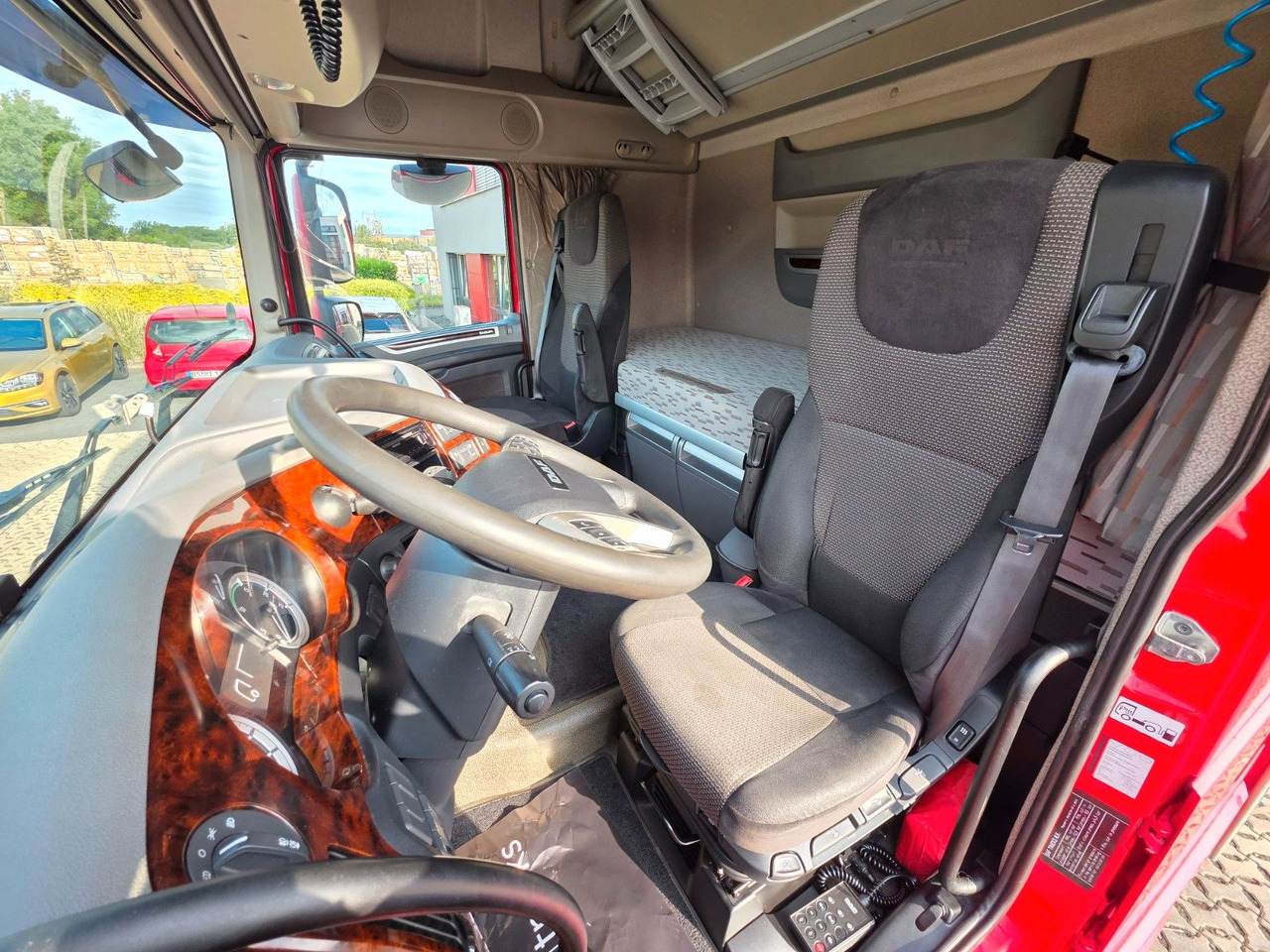 Φορτηγό μουσαμάς DAF XF 410 / ZF Intarder / Durchladezug: φωτογραφία 13