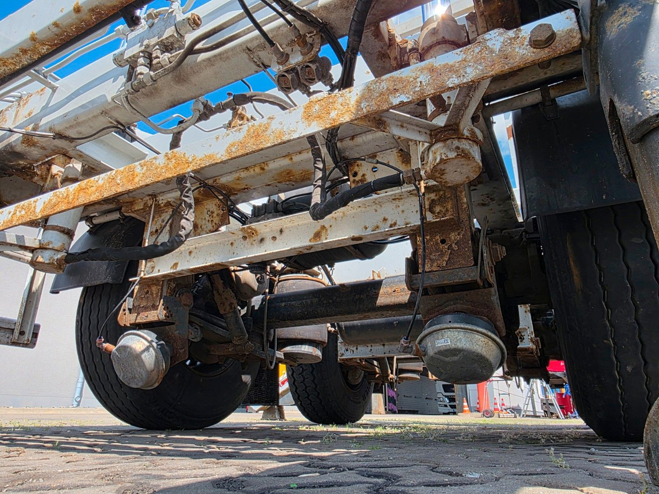 Επικαθήμενο ανατρεπόμενο Hüffermann HSF 35.06L / Silosteller / Liftachse: φωτογραφία 23 Επικαθήμενο ανατρεπόμενο Hüffermann HSF 35.06L / Silosteller / Liftachse: φωτογραφία 23