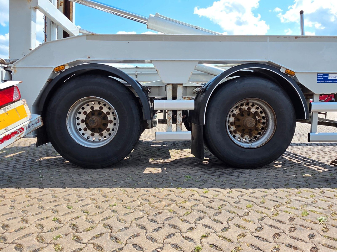 Επικαθήμενο ανατρεπόμενο Hüffermann HSF 35.06L / Silosteller / Liftachse: φωτογραφία 27 Επικαθήμενο ανατρεπόμενο Hüffermann HSF 35.06L / Silosteller / Liftachse: φωτογραφία 27