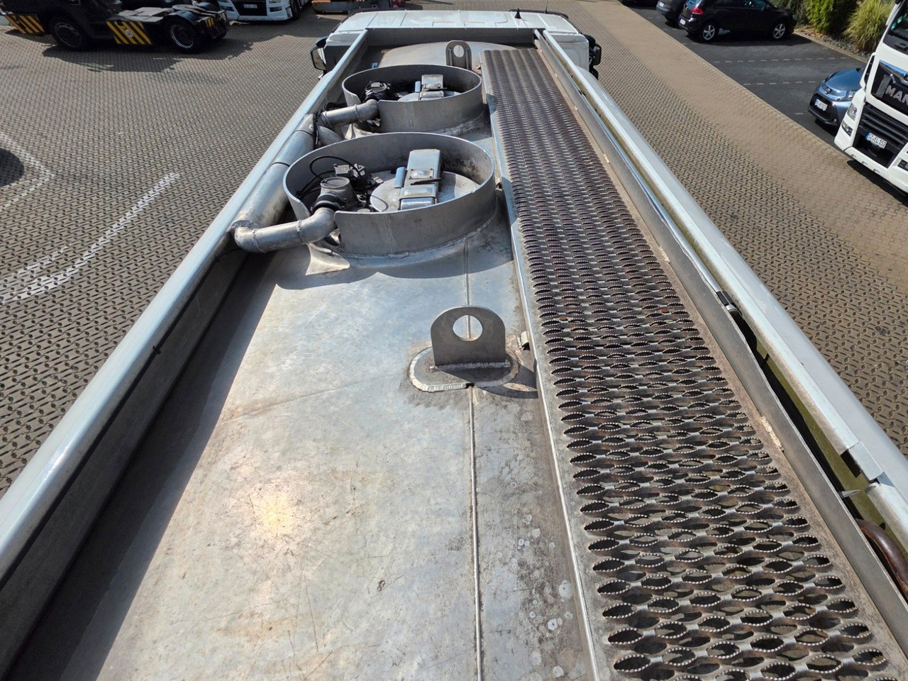 Φορτηγό βυτιοφόρο Iveco Stralis 420 / Sening / ADR AT / 14.600 l /: φωτογραφία 9 Φορτηγό βυτιοφόρο Iveco Stralis 420 / Sening / ADR AT / 14.600 l /: φωτογραφία 9