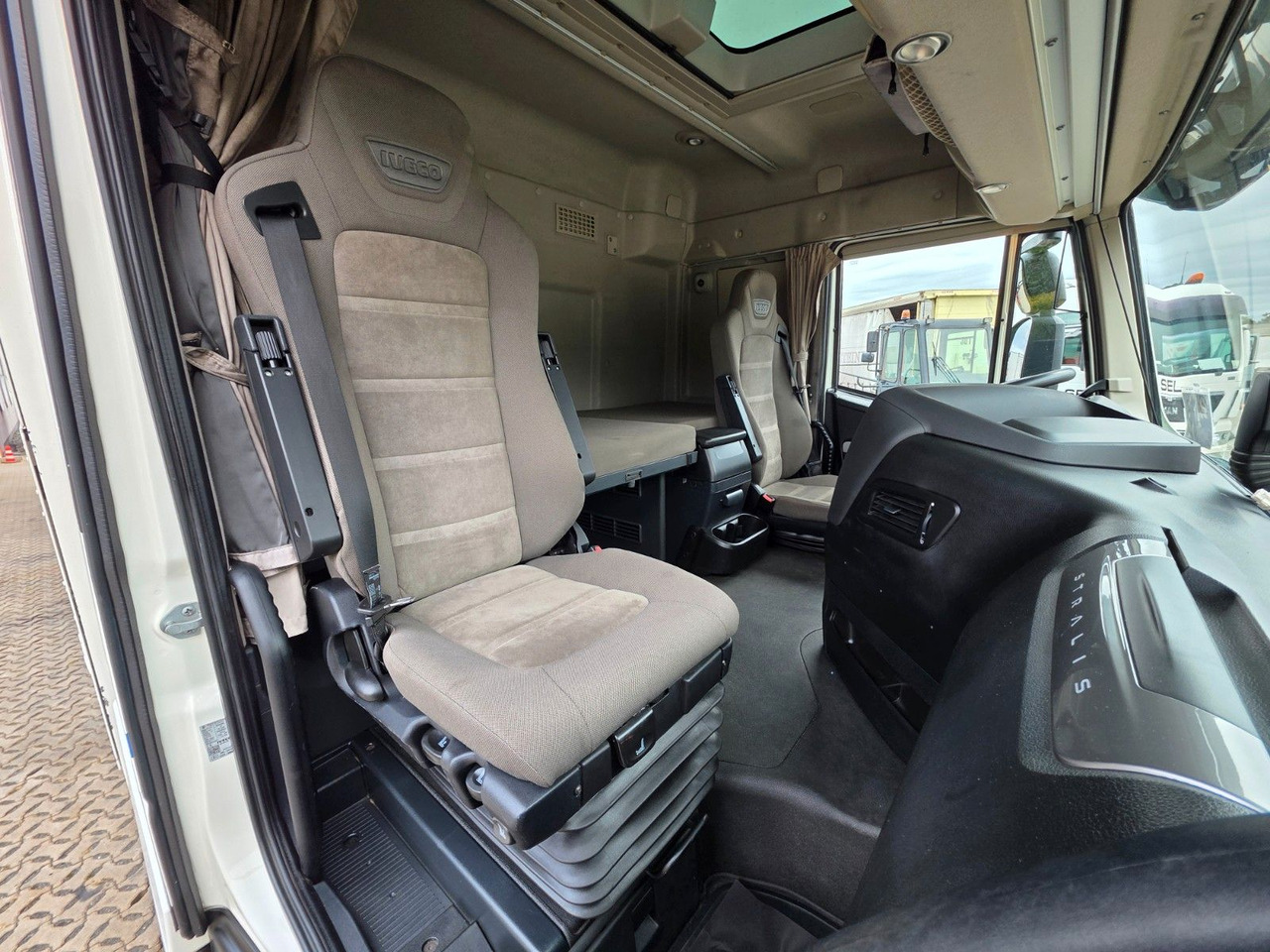 Φορτηγό για τη μεταφορά ποτών Iveco Stralis 460 / Ldbw / Lenkachse / Liftachse: φωτογραφία 23