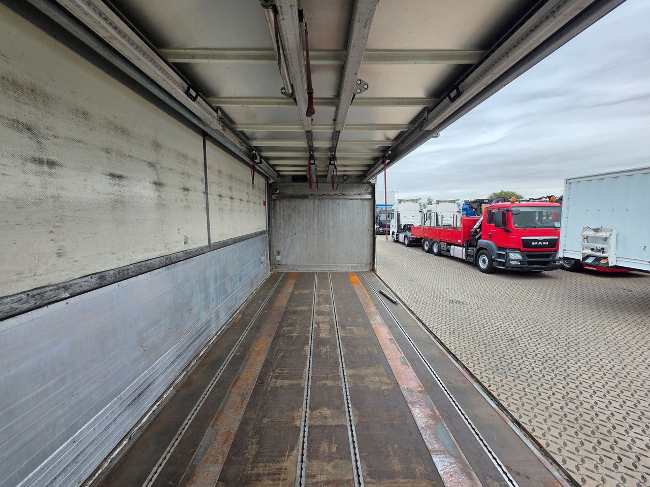 Φορτηγό για τη μεταφορά ποτών Iveco Stralis 460 / Ldbw / Lenkachse / Liftachse: φωτογραφία 44