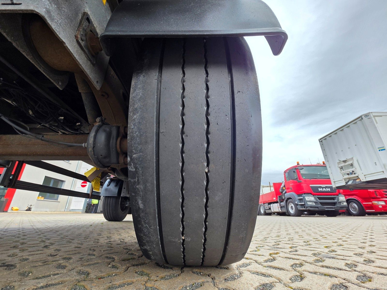 Φορτηγό για τη μεταφορά ποτών Iveco Stralis 460 / Ldbw / Lenkachse / Liftachse: φωτογραφία 47