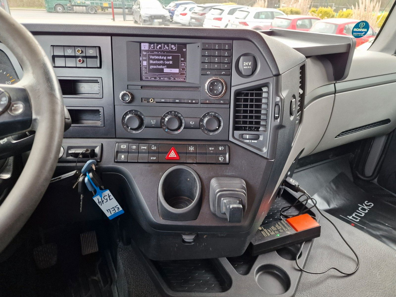 Τράκτορας Mercedes-Benz Antos 1843 / Atlas 172.3E-A4 / KRAN: φωτογραφία 25 Τράκτορας Mercedes-Benz Antos 1843 / Atlas 172.3E-A4 / KRAN: φωτογραφία 25