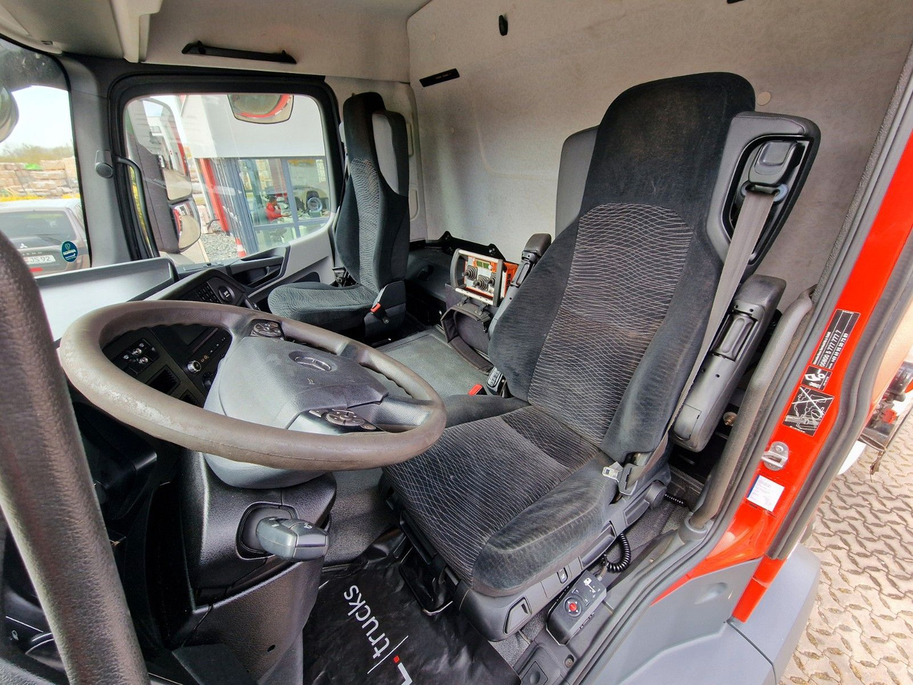 Τράκτορας Mercedes-Benz Antos 1843 / Atlas 172.3E-A4 / KRAN: φωτογραφία 17 Τράκτορας Mercedes-Benz Antos 1843 / Atlas 172.3E-A4 / KRAN: φωτογραφία 17