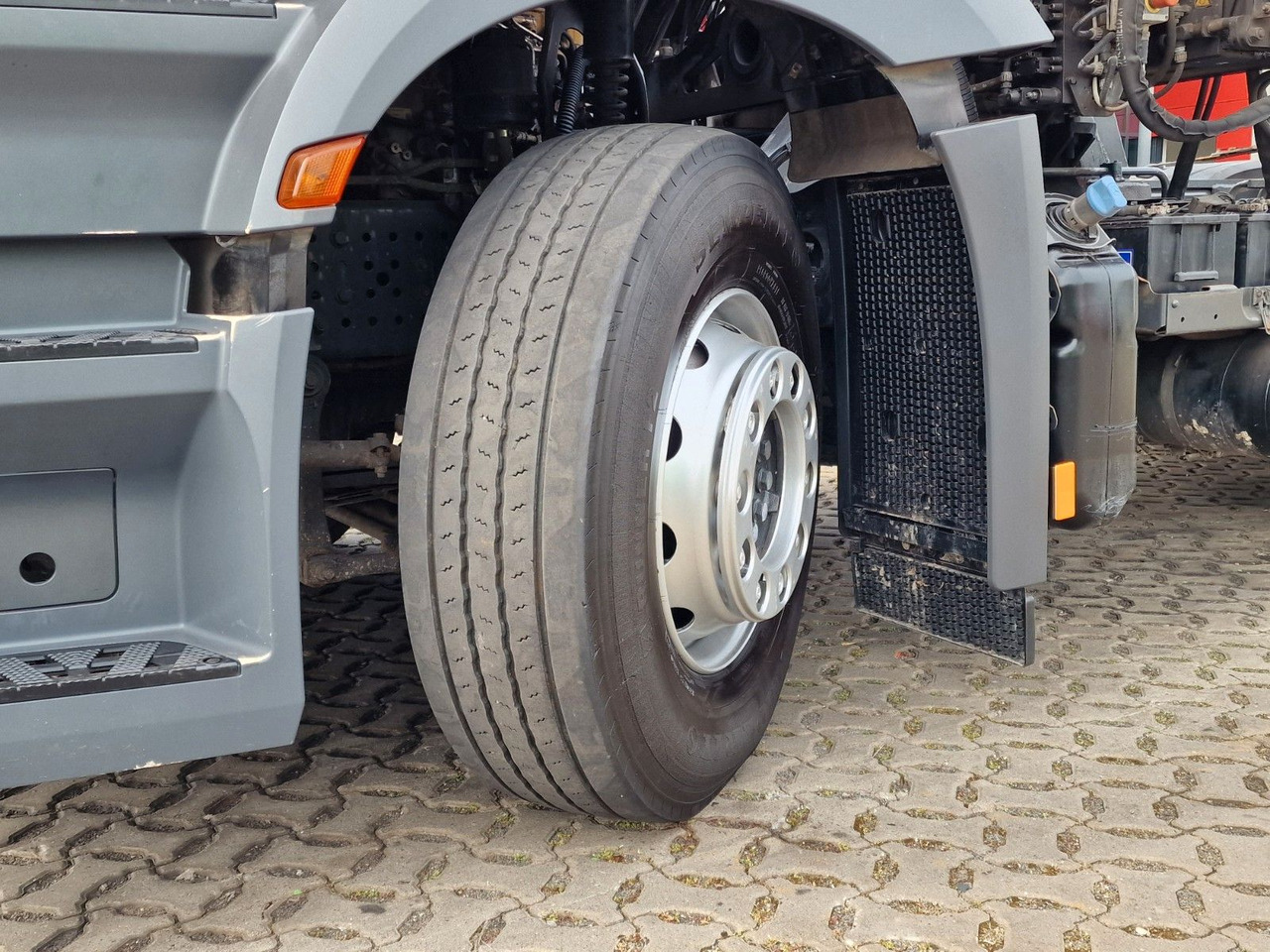 Τράκτορας Mercedes-Benz Antos 1843 / Atlas 172.3E-A4 / KRAN: φωτογραφία 27 Τράκτορας Mercedes-Benz Antos 1843 / Atlas 172.3E-A4 / KRAN: φωτογραφία 27