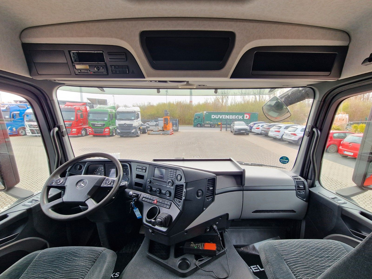 Τράκτορας Mercedes-Benz Antos 1843 / Atlas 172.3E-A4 / KRAN: φωτογραφία 23 Τράκτορας Mercedes-Benz Antos 1843 / Atlas 172.3E-A4 / KRAN: φωτογραφία 23