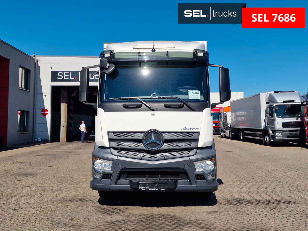 Mercedes-Benz Antos 2543 / Ladebordwand / Lenkachse /Liftachse - Φορτηγό για τη μεταφορά ποτών: φωτογραφία 2 Mercedes-Benz Antos 2543 / Ladebordwand / Lenkachse /Liftachse - Φορτηγό για τη μεταφορά ποτών: φωτογραφία 2