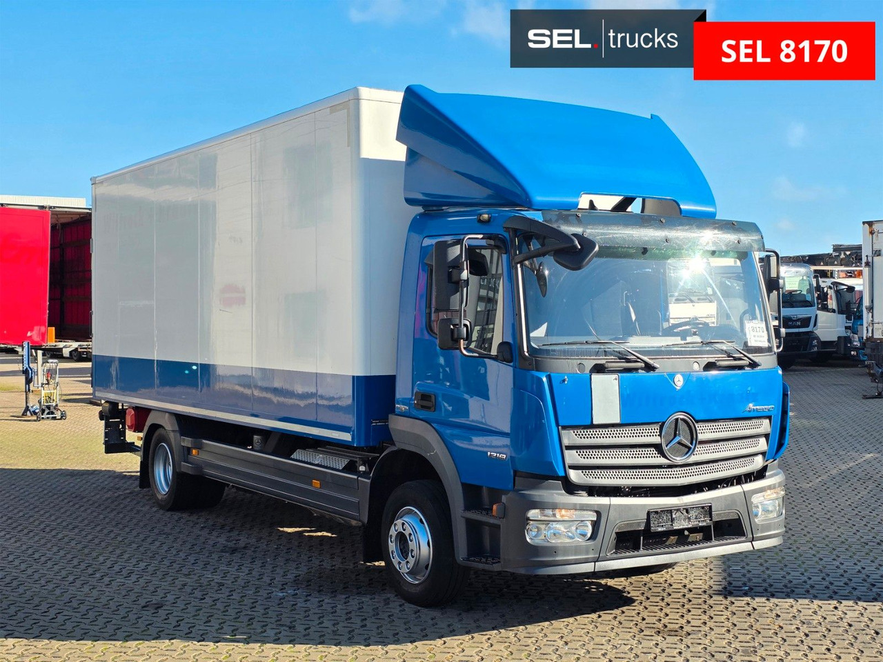 Mercedes-Benz Atego 1218 / Ladebordwand - Φορτηγό κόφα: φωτογραφία 3 Mercedes-Benz Atego 1218 / Ladebordwand - Φορτηγό κόφα: φωτογραφία 3