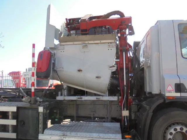 DAF CF 75.310 FAN 6x2 NL TRUCK - Φορτηγό σασί: φωτογραφία 4 DAF CF 75.310 FAN 6x2 NL TRUCK - Φορτηγό σασί: φωτογραφία 4