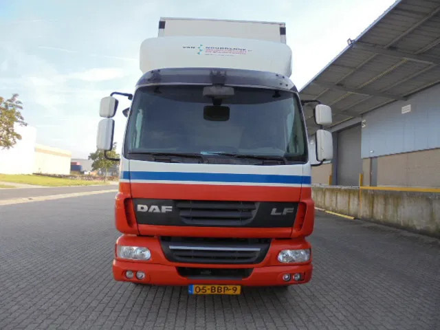 DAF LF 45 - Φορτηγό μουσαμάς: φωτογραφία 2 DAF LF 45 - Φορτηγό μουσαμάς: φωτογραφία 2
