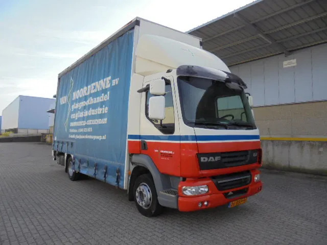 DAF LF 45 - Φορτηγό μουσαμάς: φωτογραφία 3 DAF LF 45 - Φορτηγό μουσαμάς: φωτογραφία 3