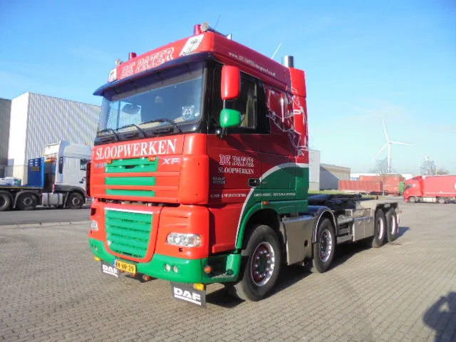 DAF XF 105 410 FAD 8X4 STEEL SUSPENSION - Φορτηγό φόρτωσης γάντζου: φωτογραφία 1 DAF XF 105 410 FAD 8X4 STEEL SUSPENSION - Φορτηγό φόρτωσης γάντζου: φωτογραφία 1