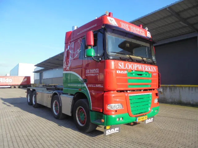 DAF XF 105 410 FAD 8X4 STEEL SUSPENSION - Φορτηγό φόρτωσης γάντζου: φωτογραφία 2 DAF XF 105 410 FAD 8X4 STEEL SUSPENSION - Φορτηγό φόρτωσης γάντζου: φωτογραφία 2