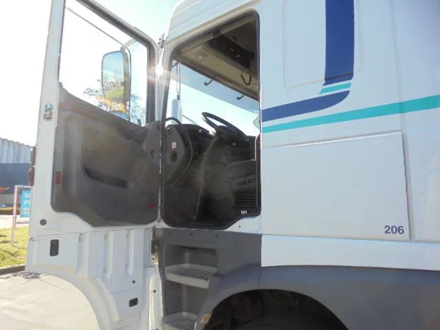 Τράκτορας DAF XF 440 125XDAF 106 TRACTOR HEAD IN STOCK: φωτογραφία 8 Τράκτορας DAF XF 440 125XDAF 106 TRACTOR HEAD IN STOCK: φωτογραφία 8