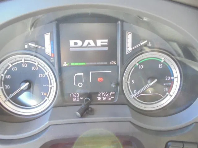 Τράκτορας DAF XF 440 125XDAF 106 TRACTOR HEAD IN STOCK: φωτογραφία 16 Τράκτορας DAF XF 440 125XDAF 106 TRACTOR HEAD IN STOCK: φωτογραφία 16
