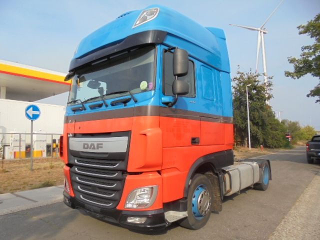 DAF XF 440 MEGA - Τράκτορας: φωτογραφία 1 DAF XF 440 MEGA - Τράκτορας: φωτογραφία 1