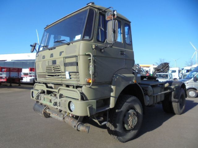 DAF YA YTV 2300 4X4 +WSK - Τράκτορας: φωτογραφία 1 DAF YA YTV 2300 4X4 +WSK - Τράκτορας: φωτογραφία 1