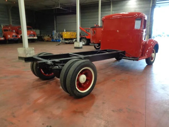 International D 30 4 TONNER - Φορτηγό σασί: φωτογραφία 4 International D 30 4 TONNER - Φορτηγό σασί: φωτογραφία 4
