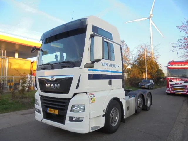 MAN TGX 26.500 XXL 6X2 SMART TACHO NL TRUCK 20X IN STOCK - Τράκτορας: φωτογραφία 1 MAN TGX 26.500 XXL 6X2 SMART TACHO NL TRUCK 20X IN STOCK - Τράκτορας: φωτογραφία 1