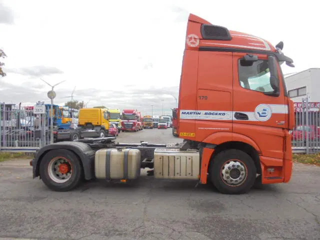 Mercedes-Benz Actros 1842 APK 06-2026 - Τράκτορας: φωτογραφία 4 Mercedes-Benz Actros 1842 APK 06-2026 - Τράκτορας: φωτογραφία 4