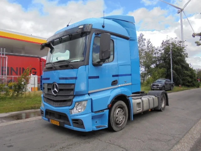 Mercedes-Benz Actros 1842 LS - Τράκτορας: φωτογραφία 1 Mercedes-Benz Actros 1842 LS - Τράκτορας: φωτογραφία 1