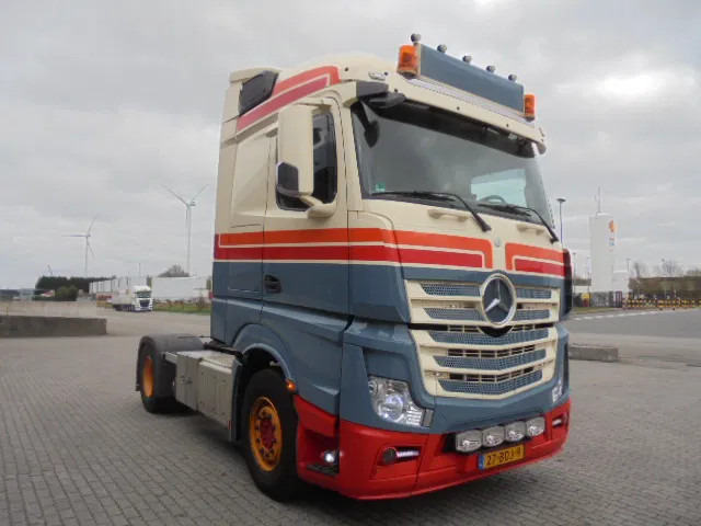 Mercedes-Benz Actros 1845 LS NL TRUCK - Τράκτορας: φωτογραφία 3 Mercedes-Benz Actros 1845 LS NL TRUCK - Τράκτορας: φωτογραφία 3
