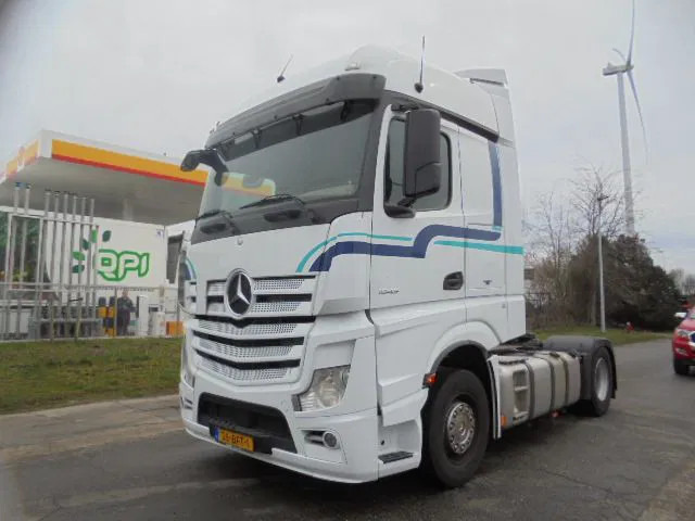 Mercedes-Benz Actros 1943 LS - Τράκτορας: φωτογραφία 1 Mercedes-Benz Actros 1943 LS - Τράκτορας: φωτογραφία 1