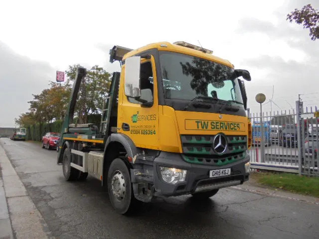 Mercedes-Benz Antos 1824 4X2 - Φορτηγό με σύστημα καλωδίων: φωτογραφία 3 Mercedes-Benz Antos 1824 4X2 - Φορτηγό με σύστημα καλωδίων: φωτογραφία 3