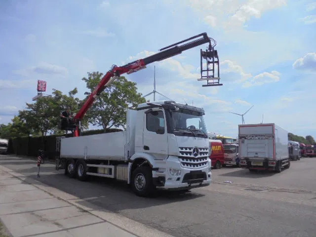 Mercedes-Benz Arocs 2545 + RETARDER 6X2 NEW /DEMO - Φορτηγό με γερανό: φωτογραφία 2 Mercedes-Benz Arocs 2545 + RETARDER 6X2 NEW /DEMO - Φορτηγό με γερανό: φωτογραφία 2