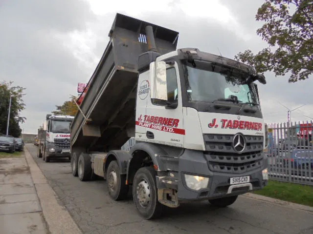 Mercedes-Benz Arocs 3243 K 8X4 - Φορτηγό ανατρεπόμενο: φωτογραφία 3 Mercedes-Benz Arocs 3243 K 8X4 - Φορτηγό ανατρεπόμενο: φωτογραφία 3