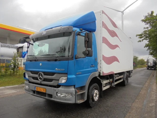 Mercedes-Benz Atego 1218 - Φορτηγό κόφα: φωτογραφία 1 Mercedes-Benz Atego 1218 - Φορτηγό κόφα: φωτογραφία 1