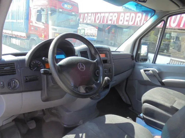 Mercedes-Benz Sprinter 313 FRIGO NL TRUCK - Επαγγελματικό αυτοκίνητο ψυγείο: φωτογραφία 5 Mercedes-Benz Sprinter 313 FRIGO NL TRUCK - Επαγγελματικό αυτοκίνητο ψυγείο: φωτογραφία 5