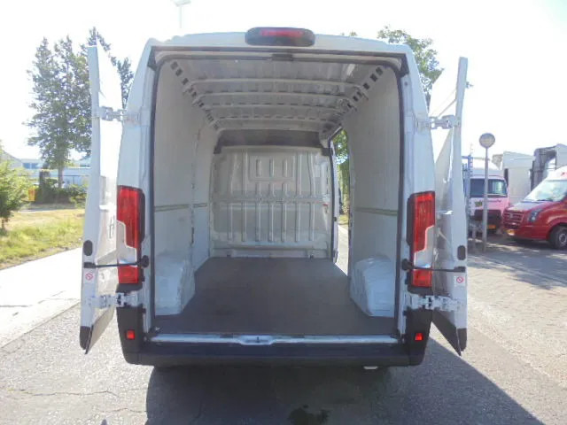 Opel Movano L3H2 2.2L BLUE HDI 140 - Βαν: φωτογραφία 5 Opel Movano L3H2 2.2L BLUE HDI 140 - Βαν: φωτογραφία 5