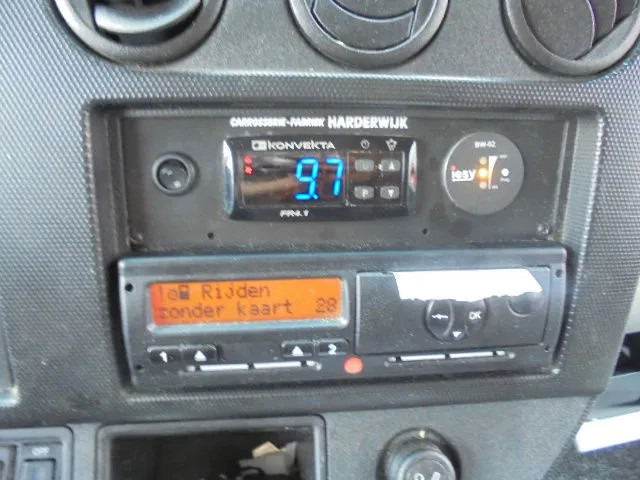 Φορτηγό ψυγείο Renault D 6.5 150 NL TRUCK: φωτογραφία 18