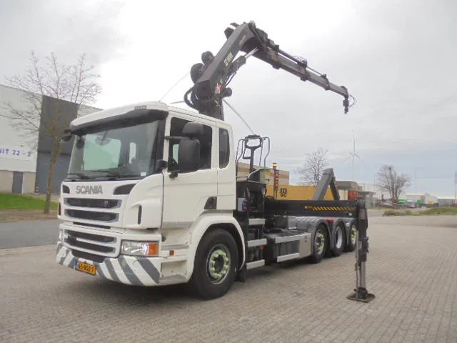 Scania P370 8X2 HAAK + KRAAN NL TRUCK LOW KM - Φορτηγό φόρτωσης γάντζου, Φορτηγό με γερανό: φωτογραφία 1 Scania P370 8X2 HAAK + KRAAN NL TRUCK LOW KM - Φορτηγό φόρτωσης γάντζου, Φορτηγό με γερανό: φωτογραφία 1