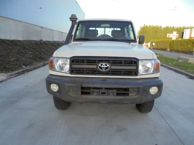 Toyota Land Cruiser HZJ79L DKMRS 4X4 DOUBLE CAB PICKUP ONLY EXPORT OUT THE EU - Αυτοκίνητο: φωτογραφία 2 Toyota Land Cruiser HZJ79L DKMRS 4X4 DOUBLE CAB PICKUP ONLY EXPORT OUT THE EU - Αυτοκίνητο: φωτογραφία 2