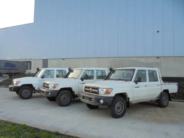 Toyota Land Cruiser HZJ79L DKMRS 4X4 DOUBLE CAB PICKUP ONLY SELL OUT THE EU - Αυτοκίνητο: φωτογραφία 1 Toyota Land Cruiser HZJ79L DKMRS 4X4 DOUBLE CAB PICKUP ONLY SELL OUT THE EU - Αυτοκίνητο: φωτογραφία 1