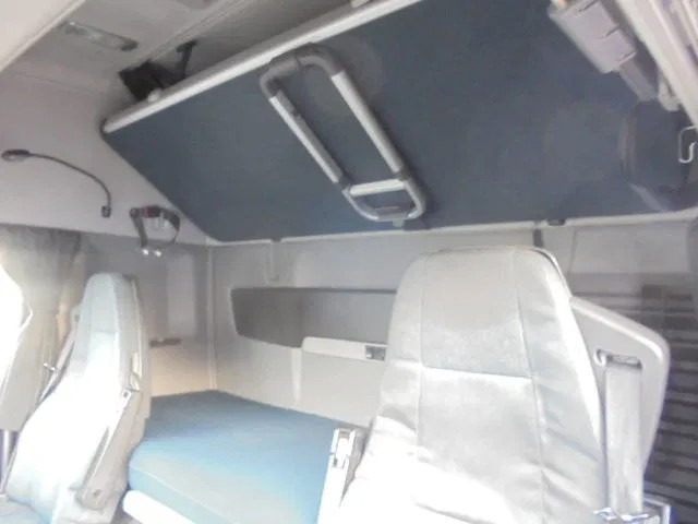 Φορτηγό μουσαμάς Volvo FH 460 6X2 NL TRUCK: φωτογραφία 14 Φορτηγό μουσαμάς Volvo FH 460 6X2 NL TRUCK: φωτογραφία 14