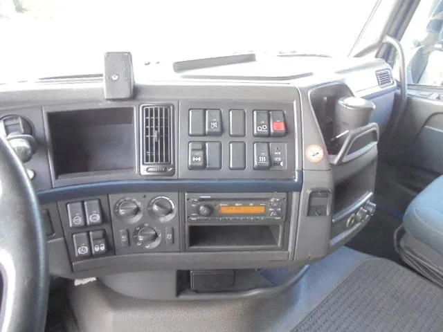 Φορτηγό μουσαμάς Volvo FH 460 6X2 NL TRUCK: φωτογραφία 10 Φορτηγό μουσαμάς Volvo FH 460 6X2 NL TRUCK: φωτογραφία 10