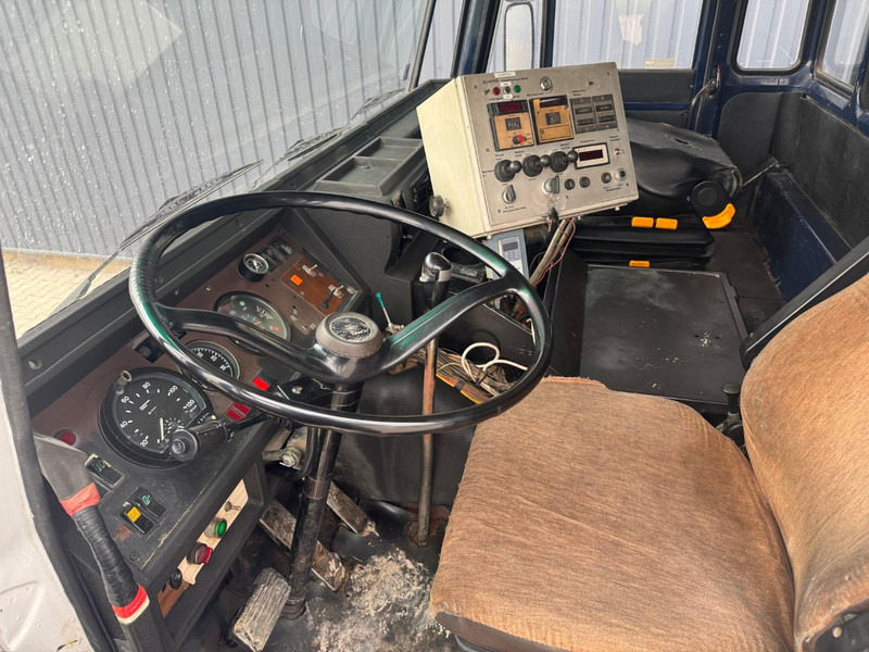 DAF 2800 - Φορτηγό βυτιοφόρο: φωτογραφία 5 DAF 2800 - Φορτηγό βυτιοφόρο: φωτογραφία 5