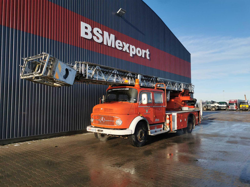 Mercedes-Benz 1313 - Πυροσβεστικό όχημα: φωτογραφία 1 Mercedes-Benz 1313 - Πυροσβεστικό όχημα: φωτογραφία 1