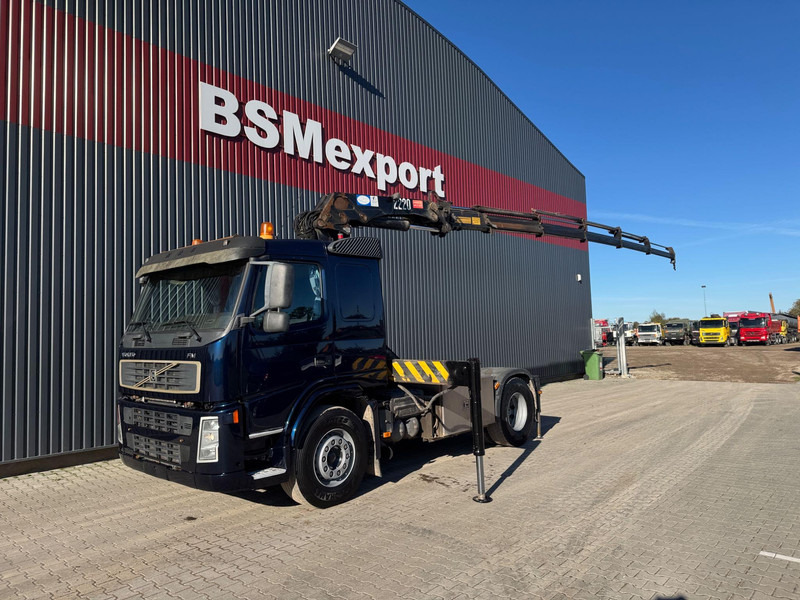Volvo FM 12 + HMF 2220 K5 + remote control - Τράκτορας: φωτογραφία 1 Volvo FM 12 + HMF 2220 K5 + remote control - Τράκτορας: φωτογραφία 1