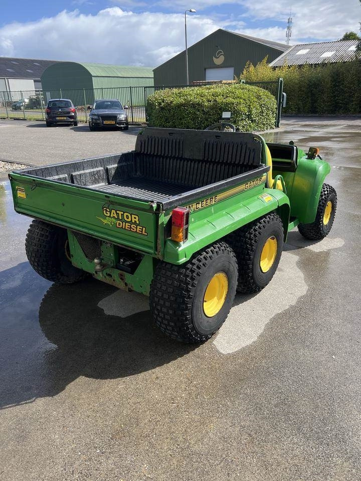 John Deere 6x4 Gator - Τετράκλινα: φωτογραφία 3 John Deere 6x4 Gator - Τετράκλινα: φωτογραφία 3