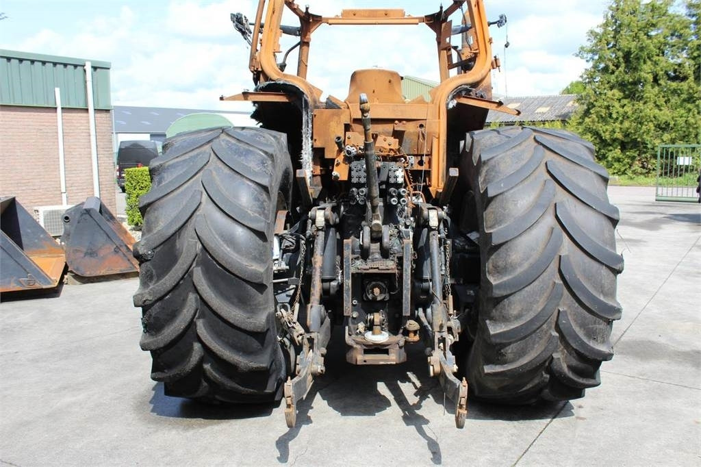 New Holland T7030 - Τρακτέρ: φωτογραφία 4 New Holland T7030 - Τρακτέρ: φωτογραφία 4